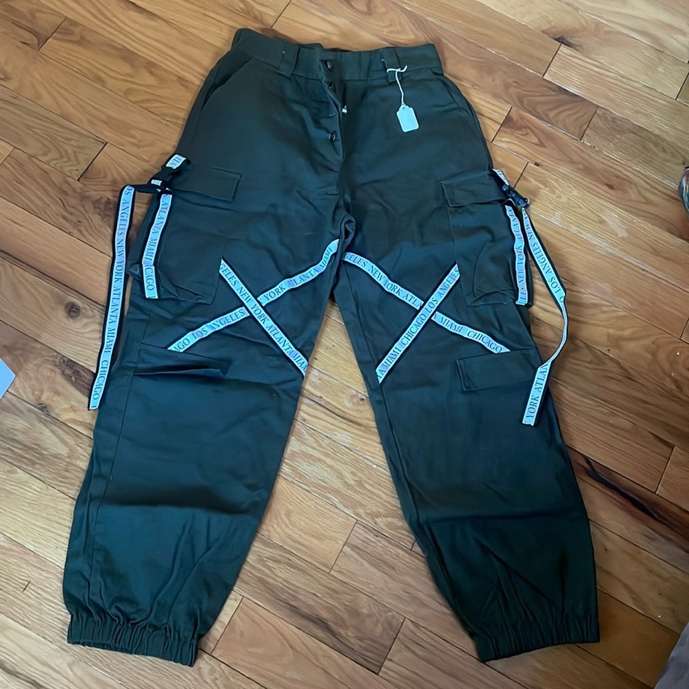 Olive green high waisted cargo pants